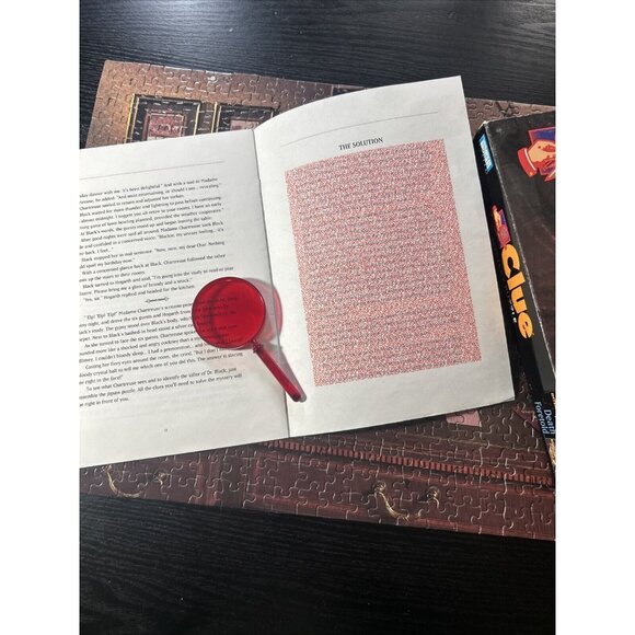 CLUE MYSTERY PUZZLE Death Foretold 500 Piece in Box COMPLETE with Decoder 1994 - Picture 4 of 9